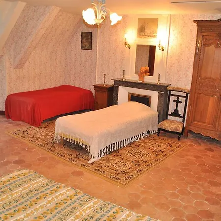 Bed & Breakfast Chambres D'hotes Le Manoir D'esneval 3*